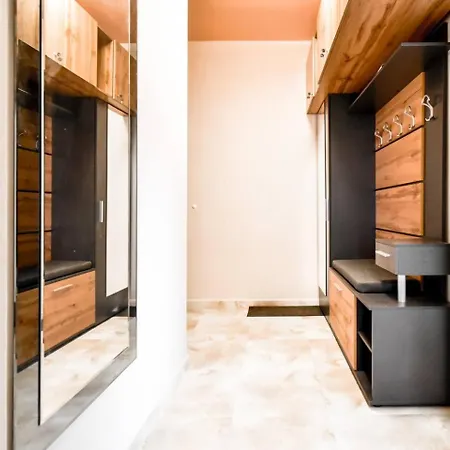 Fully Equipped Nomad Friendly Amazing Views